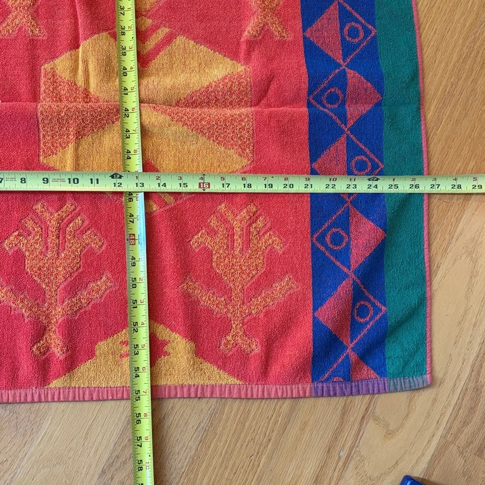 Vintage multicolor Aztec patterned bath towel
